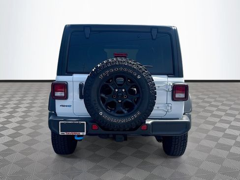 Used 2023 Jeep Wrangler Unlimited w/ Cold Weather Group AWD/4WD image 7