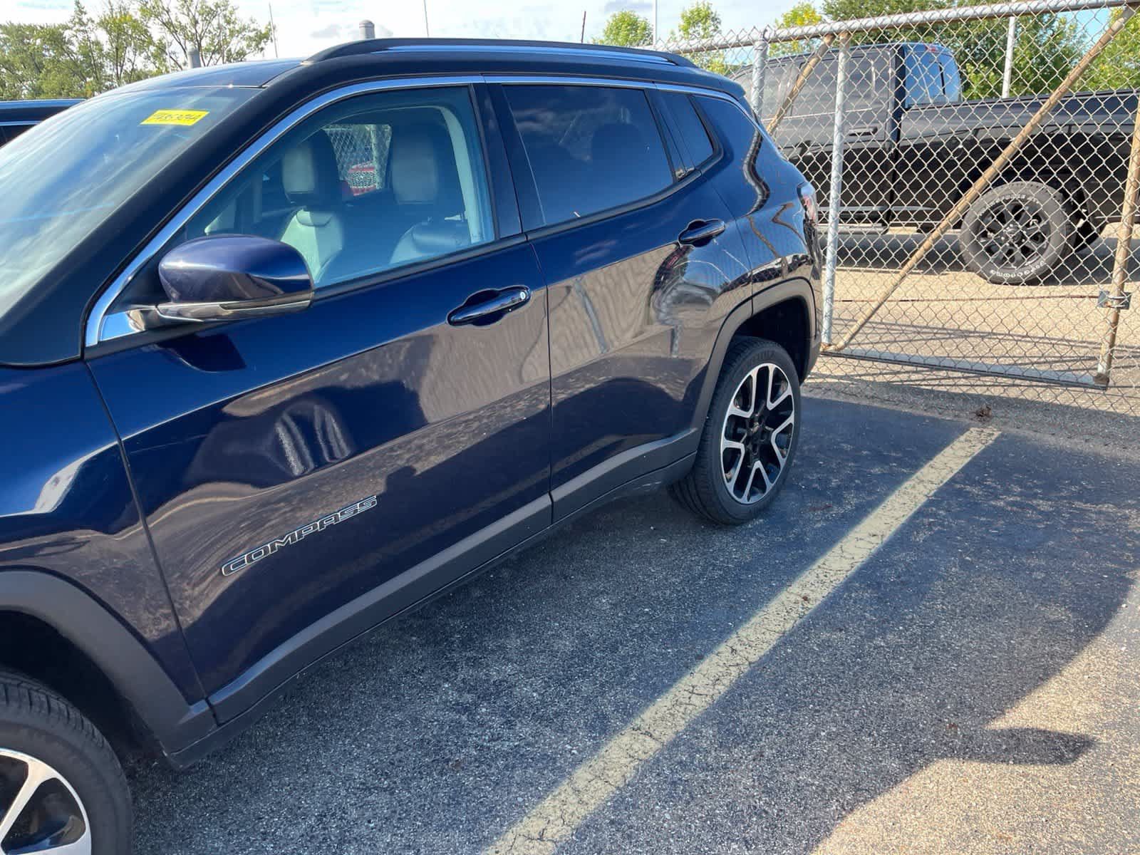 Used 2018 Jeep Compass Limited w/ Safe & Security Group AWD/4WD image 8