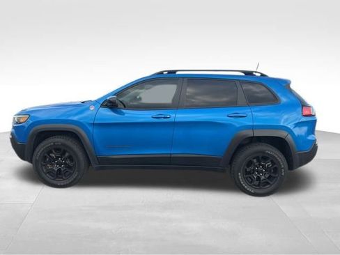 Used 2022 Jeep Cherokee Trailhawk w/ Premium Leather Package image 8