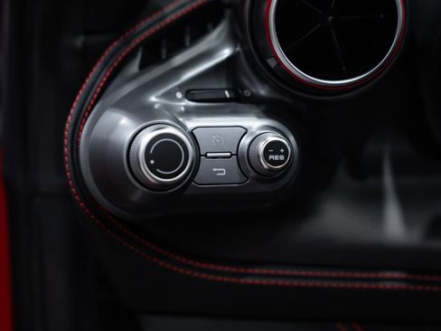 Used 2021 Ferrari F8 Tributo image 65