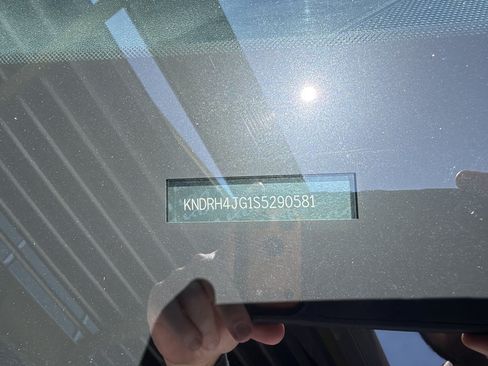 Used 2025 Kia Sorento EX FWD image 43