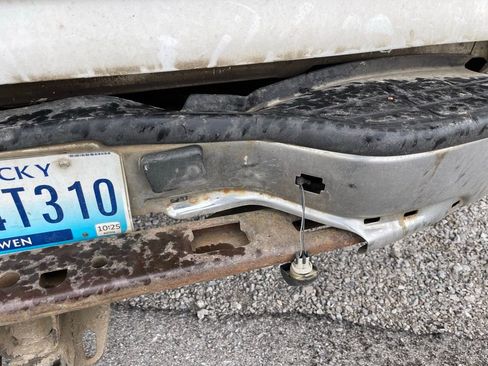 Used 2003 Chevrolet Silverado 2500 LS image 41