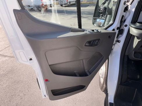 Used 2023 Ford Transit 250 Medium Roof AWD image 11