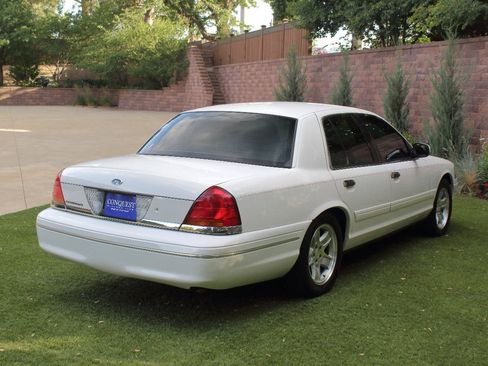 Used 1999 Ford Crown Victoria LX RWD image 5