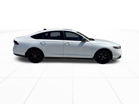 Certified 2025 Honda Accord SE image 10