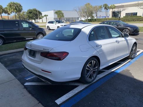 Used 2023 Mercedes-Benz E 350 4MATIC Sedan image 2