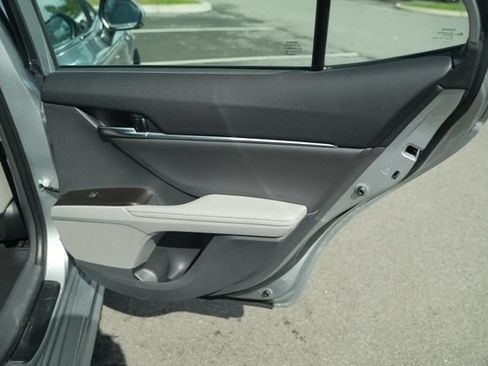 Used 2024 Toyota Camry XSE FWD image 21