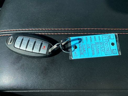 Used 2024 Nissan Altima 2.5 SR FWD image 15