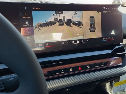 New 2026 BMW i5 eDrive40 w/ M Sport Package image 11