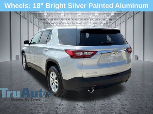Used 2019 Chevrolet Traverse LS FWD image 5
