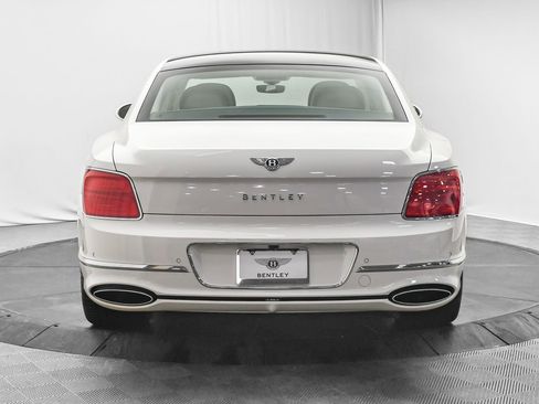New 2026 Bentley Flying Spur Plug-In Hybrid image 10