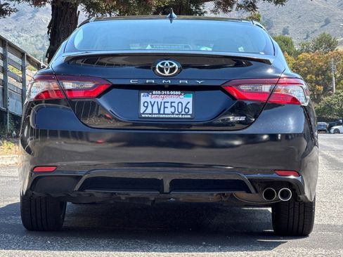 Used 2022 Toyota Camry SE FWD image 7