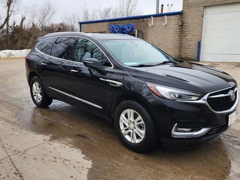Used 2021 Buick Enclave Premium image 4