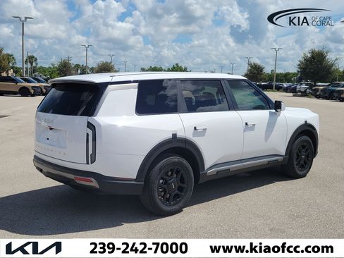 New 2027 Kia Telluride LX FWD image 6