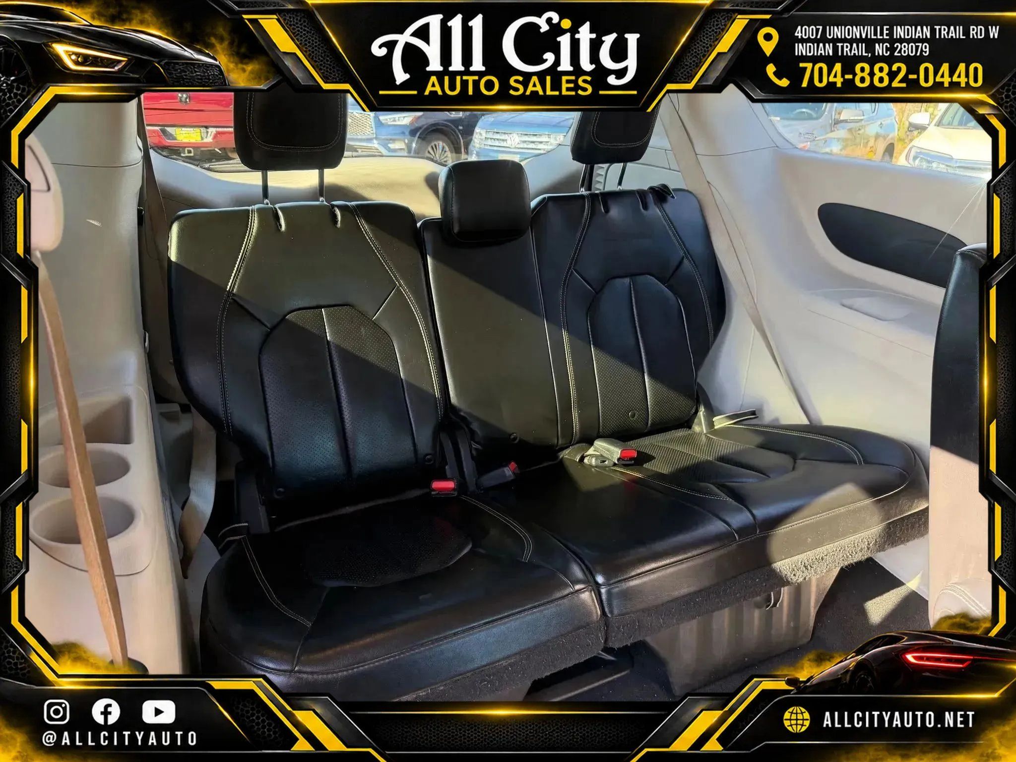 Used 2020 Chrysler Voyager Lxi FWD image 14