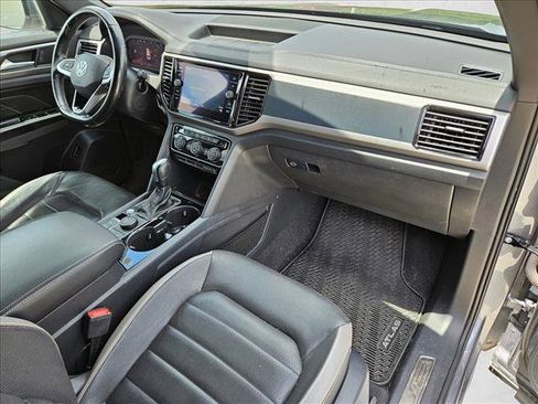 Used 2020 Volkswagen Atlas Cross Sport SEL Premium AWD/4WD image 21