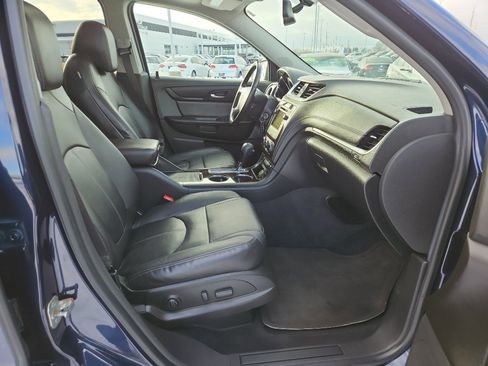 Used 2017 Chevrolet Traverse LT image 20