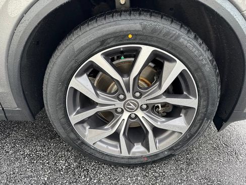 Used 2023 Acura MDX SH-AWD w/ Technology Package image 9
