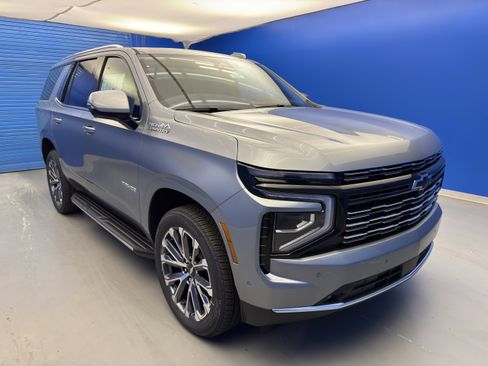 New 2026 Chevrolet Tahoe High Country w/ Sun And Tow Package AWD/4WD image 2