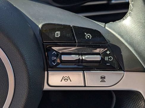 Used 2022 Hyundai Elantra SEL w/ Convenience + Premium Package FWD image 24
