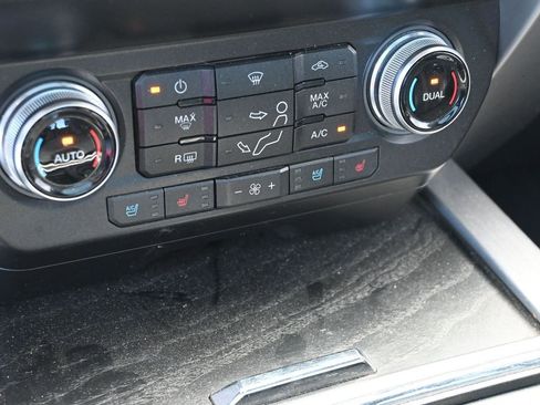 Used 2019 Ford F250 Platinum w/ Platinum Ultimate Package image 28