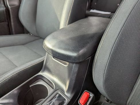 Used 2014 Toyota RAV4 XLE AWD/4WD image 26