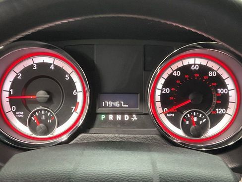 Used 2016 Dodge Grand Caravan SE image 12