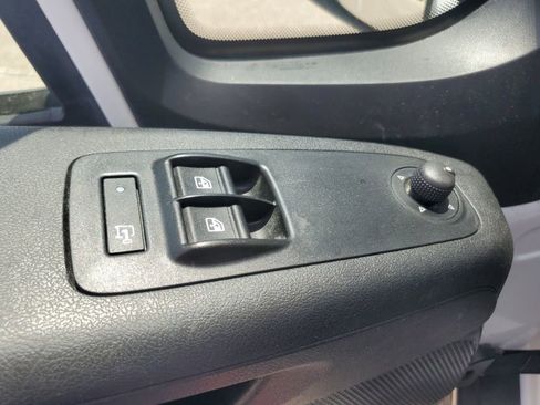 Used 2023 RAM ProMaster 2500 FWD image 9