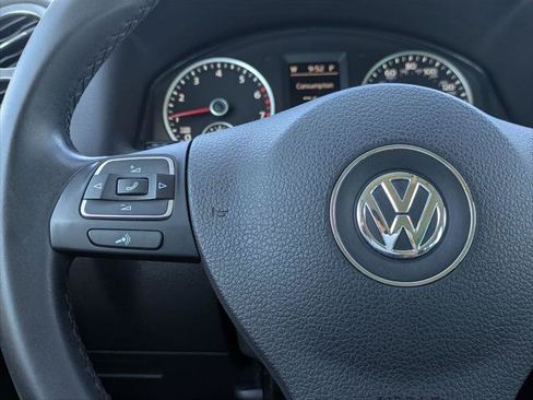 Used 2014 Volkswagen Tiguan SE FWD image 14