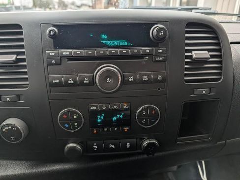 Used 2013 GMC Sierra 1500 SLE w/ Power Tech Package image 12