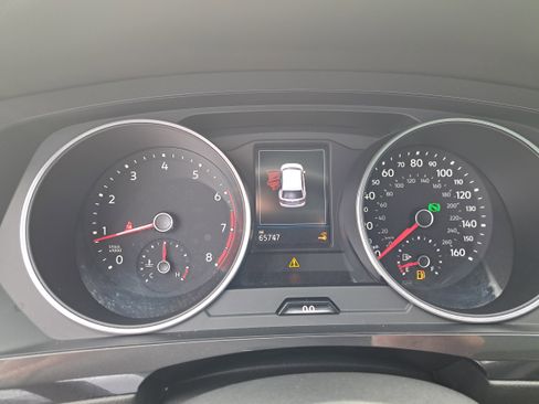 Used 2021 Volkswagen Tiguan SE R-Line image 23