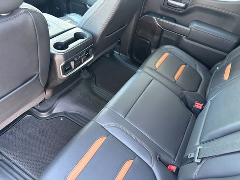 Used 2021 GMC Sierra 1500 AT4 w/ AT4 Preferred Package AWD/4WD image 4