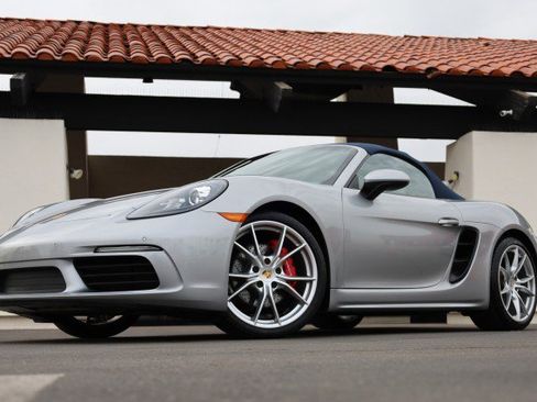 Used 2017 Porsche 718 Boxster S image 69