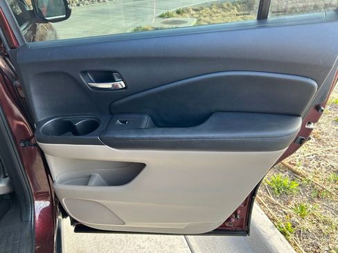 Used 2020 Honda Pilot EX image 29