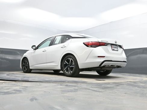 Used 2024 Nissan Sentra SV image 34