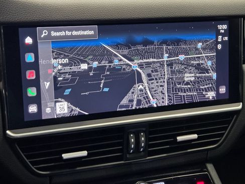 Certified 2023 Porsche Cayenne Coupe AWD/4WD image 22