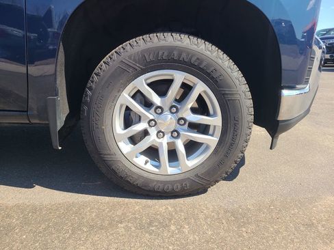 Used 2021 Chevrolet Silverado 1500 LT image 17