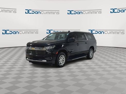 Used 2023 Chevrolet Suburban LT AWD/4WD image 5