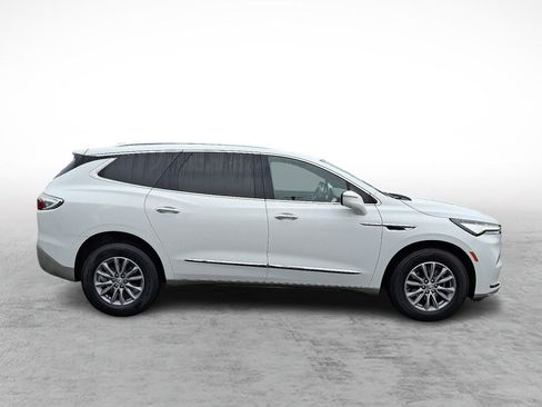 Used 2024 Buick Enclave Premium image 6