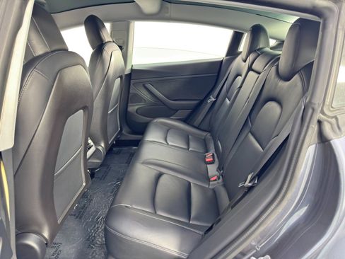 Used 2020 Tesla Model 3 Standard Range Plus image 39