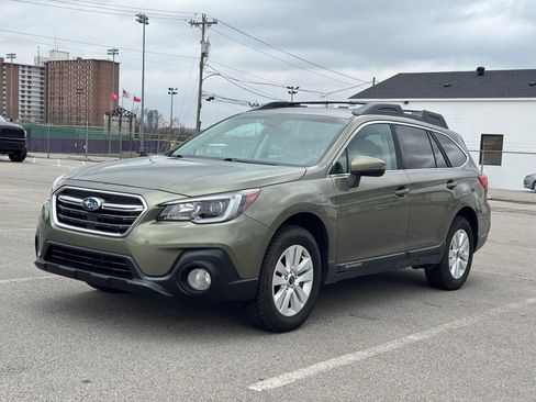 Used 2018 Subaru Outback 2.5i Premium image 4