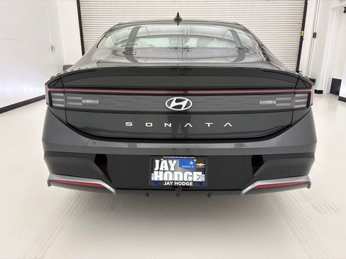Used 2025 Hyundai Sonata SEL FWD image 21