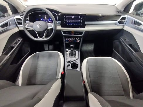 New 2026 Volkswagen Taos SE image 37