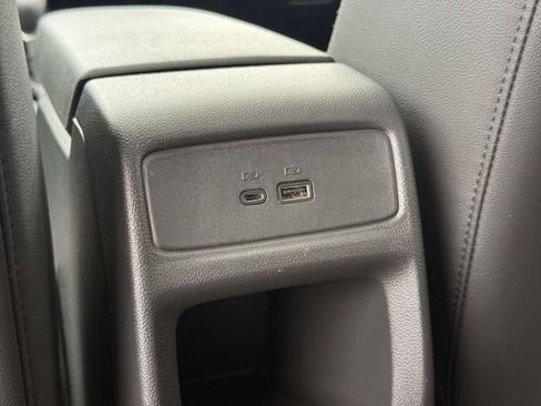 Used 2025 Chevrolet Trax ACTIV w/ Sunroof Package FWD image 14