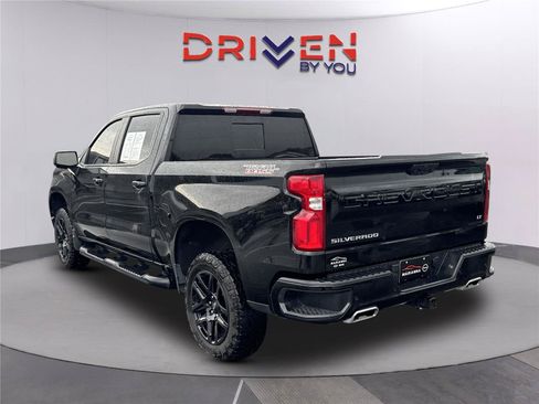 Used 2025 Chevrolet Silverado 1500 LT Trail Boss w/ LT Trail Boss Premium Package AWD/4WD image 6