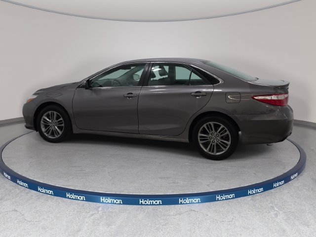 Used 2017 Toyota Camry SE FWD image 9