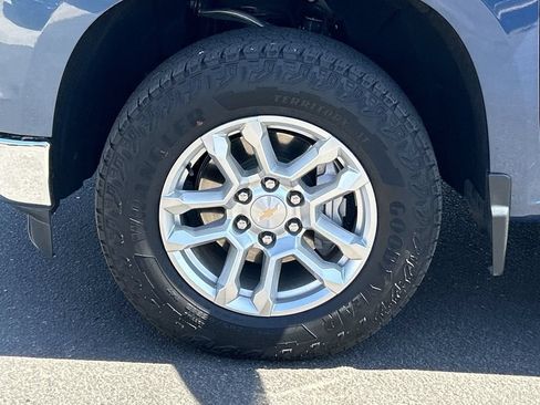 Used 2024 Chevrolet Silverado 1500 LT AWD/4WD image 32