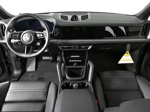 Used 2026 Porsche Cayenne Coupe AWD/4WD image 20