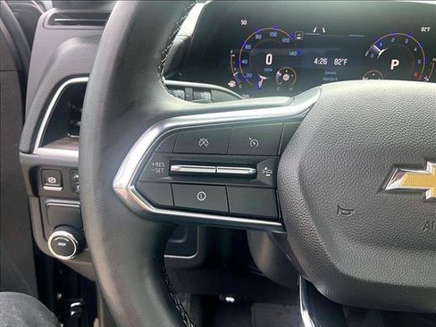 Used 2025 Chevrolet Suburban Premier RWD image 20