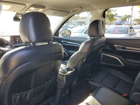 Used 2021 Kia Telluride LX image 12